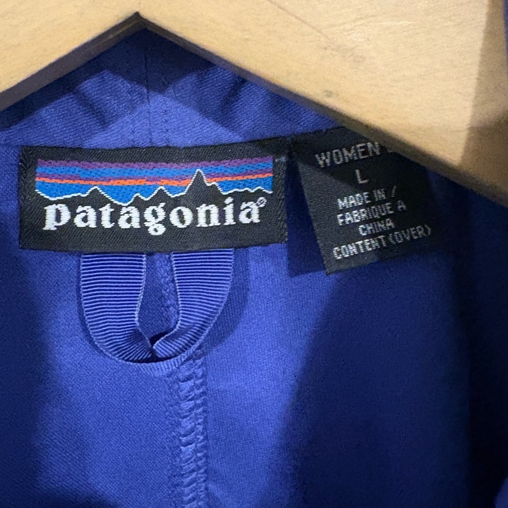 Patagonia Women’s Integral Windbreaker Jacket - Picture 4 of 8